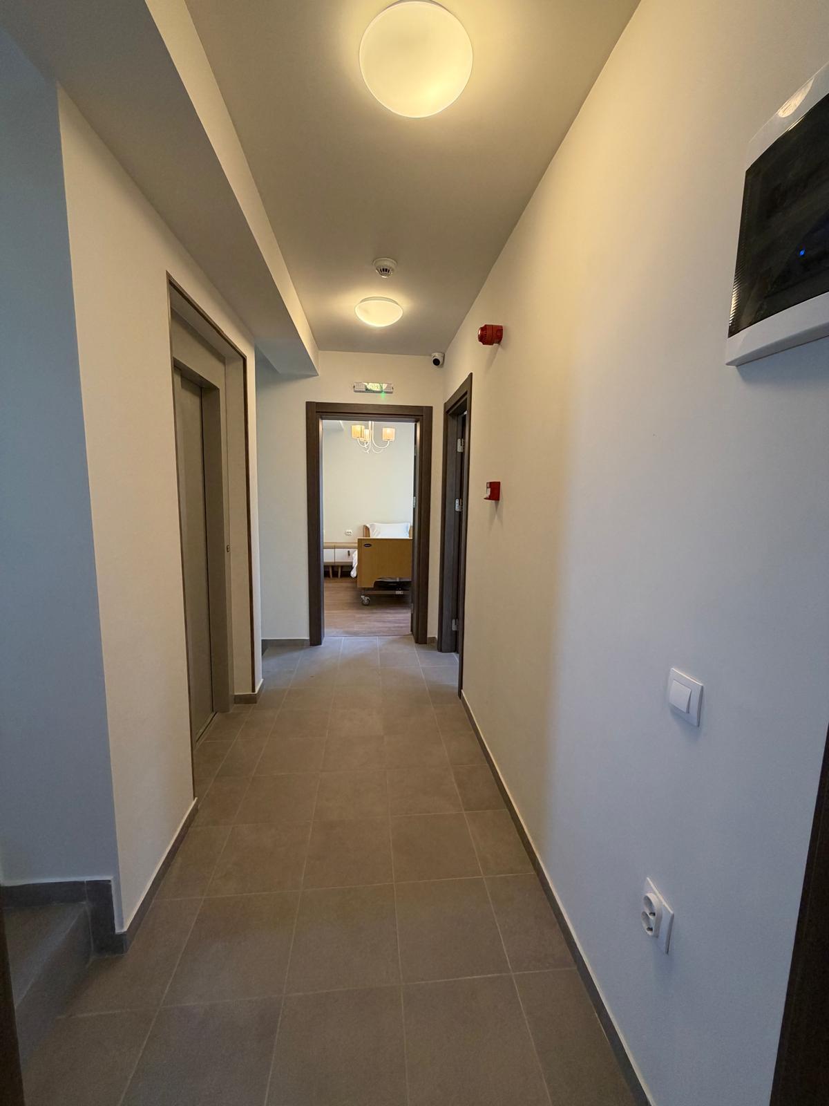 spacious-hallways